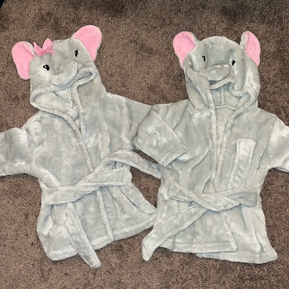 Elephant bath robes 0-9M matching twin set